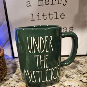 Under the mistletoe mug Rae Dunn